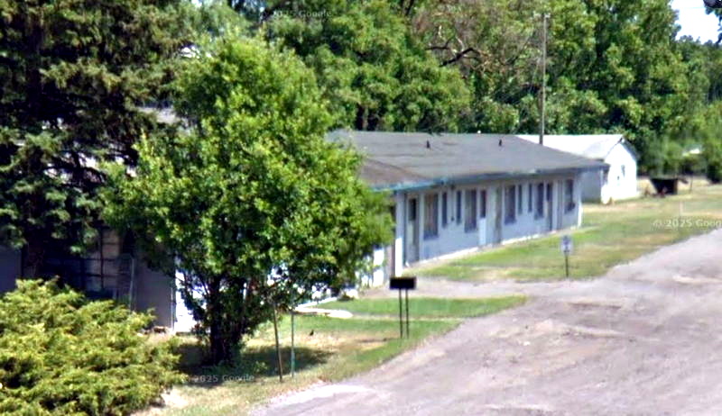 Garland Place Motel - Street View (newer photo)